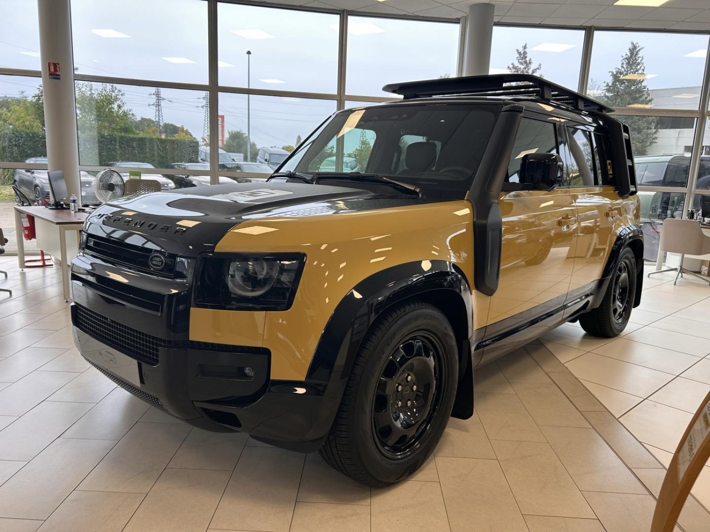 LAND-ROVER 110 2.0 P300e PHEV Trophy Edition Deep Sandglow